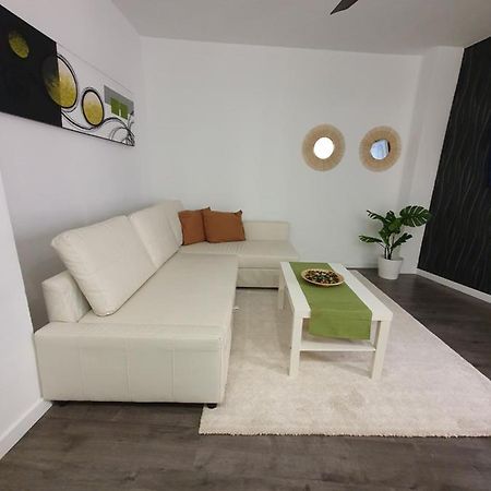 Tribuna Deluxe Малага Экстерьер фото