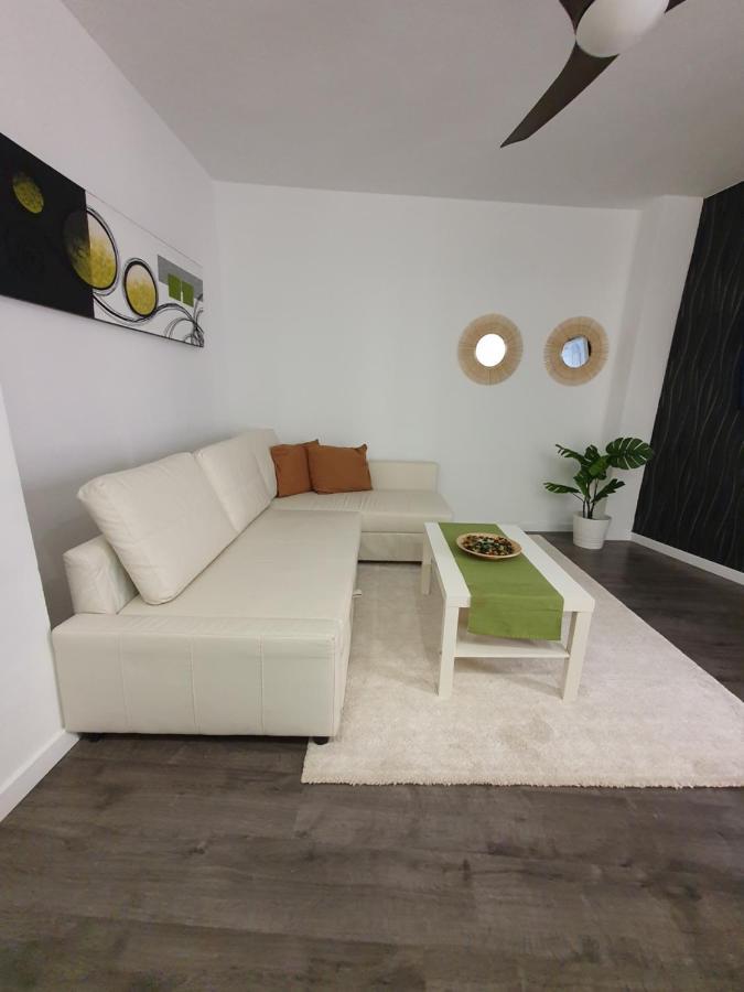 Tribuna Deluxe Малага Экстерьер фото