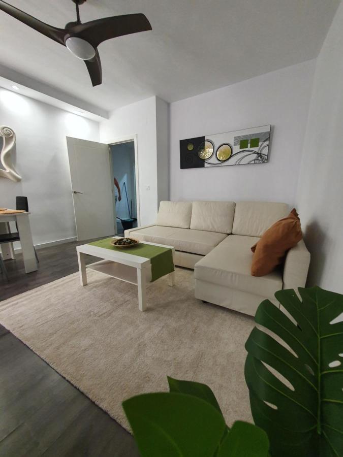 Tribuna Deluxe Малага Экстерьер фото