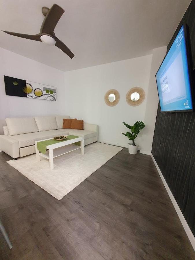 Tribuna Deluxe Малага Экстерьер фото